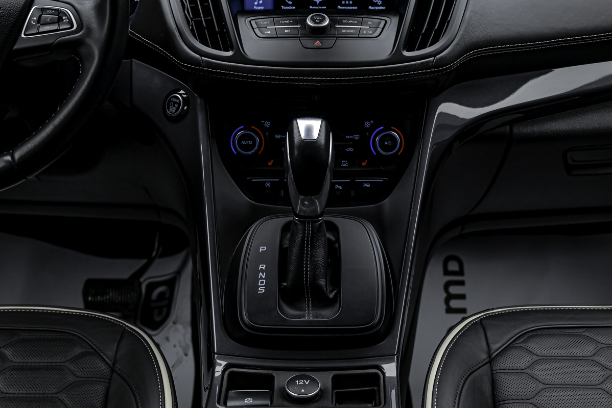 Ford Kuga 2017 12/15