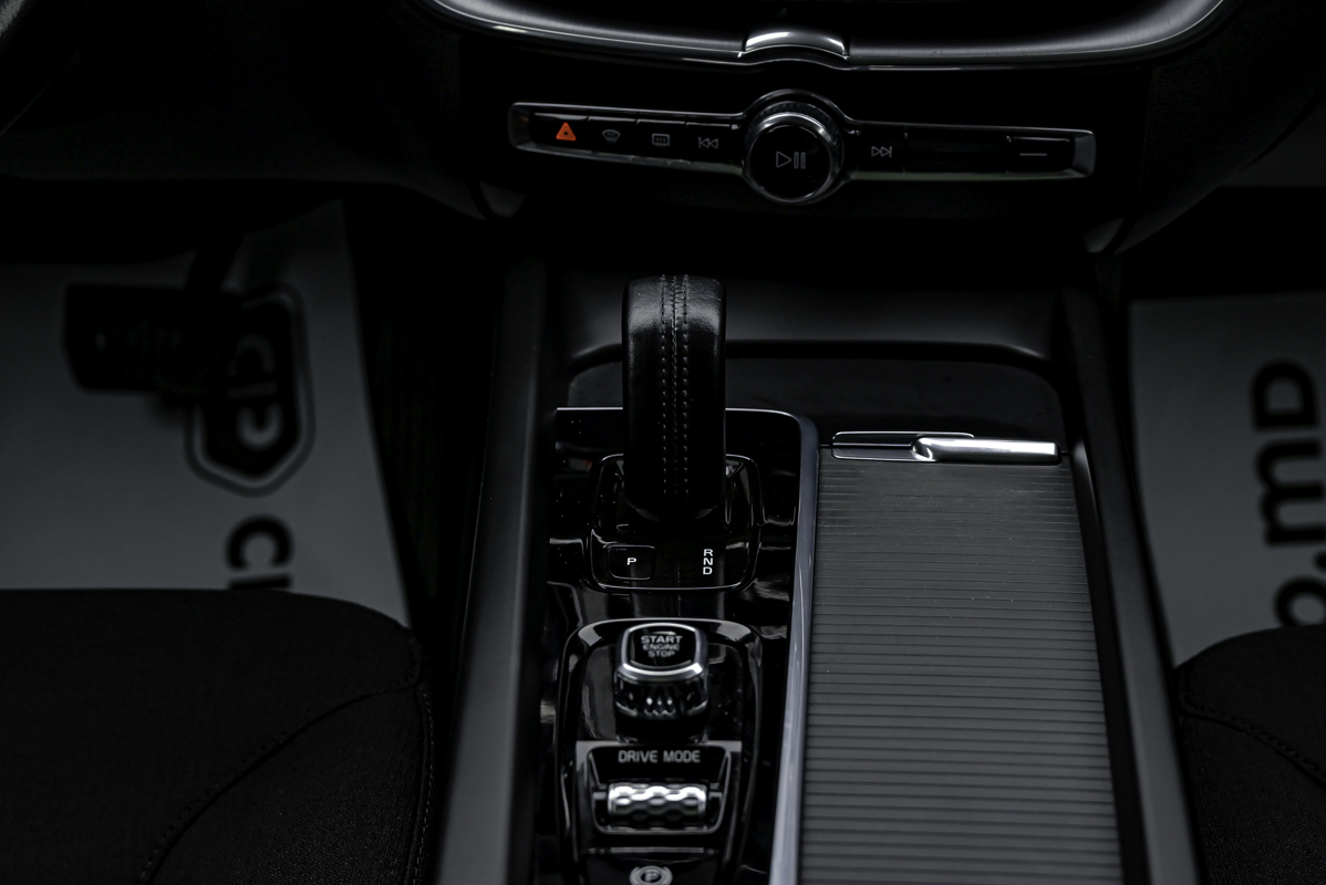 Volvo XC60 2021 11/14