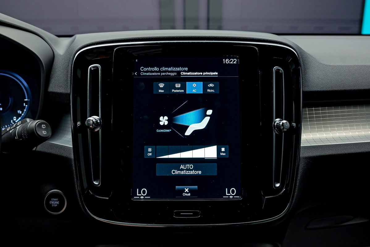 Volvo XC40 2020 12/13