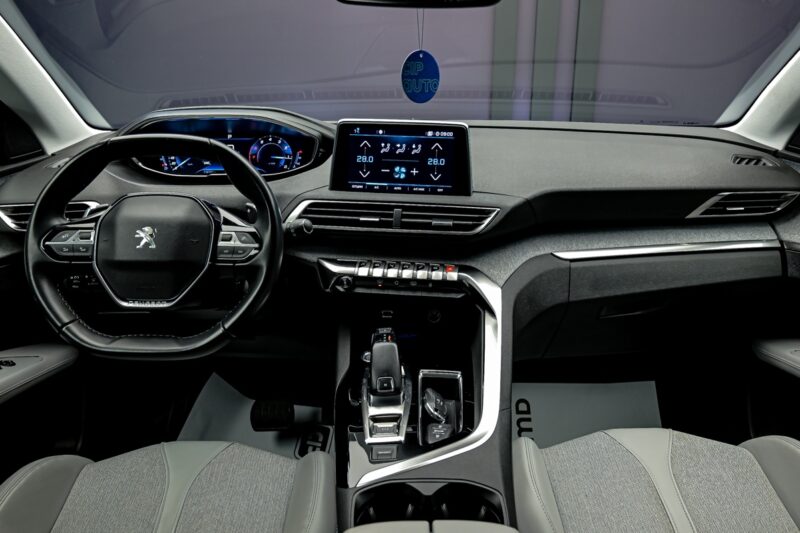 Peugeot 3008 2020 5/15