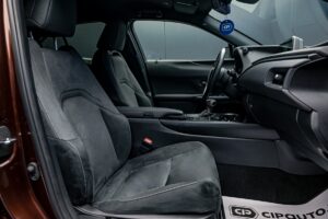 Lexus UX 250h 2020 6/15