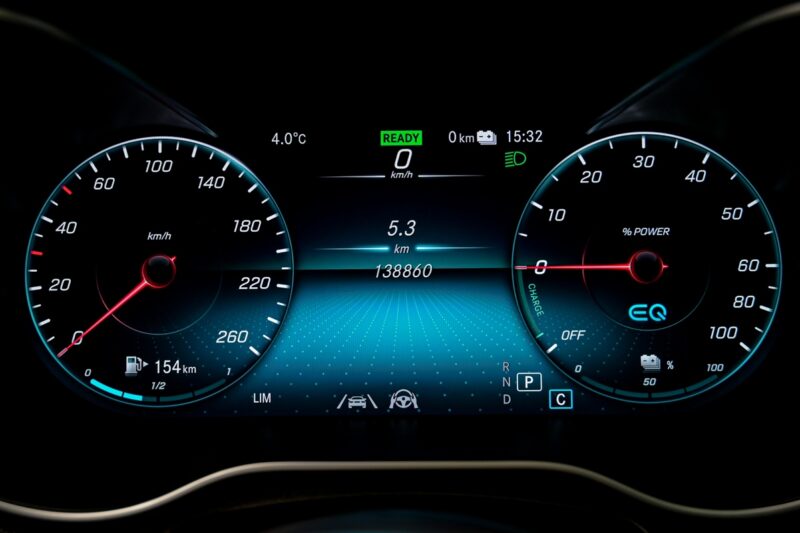 Mercedes-Benz GLC 300de2020 8/16