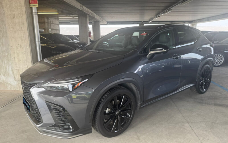 Lexus NX 2022 - 79 000 km - Hybrid - Automată