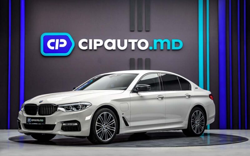 BMW 5 Series 2017 - 102 000 km - Plug-in Hybrid - Automată