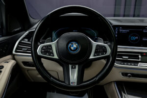 BMW X5 45e2022 9/17