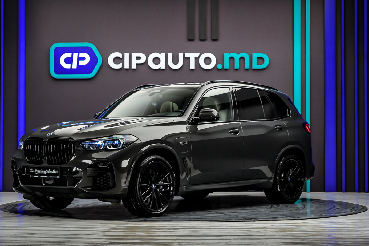 BMW X5 2022 - 80 000 km - Plug-in Hybrid - Automată