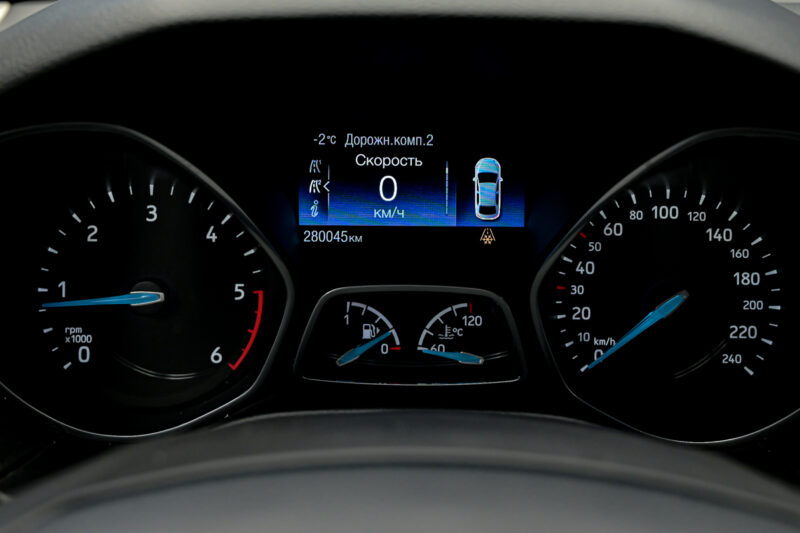 Ford Focus 2017 8/12