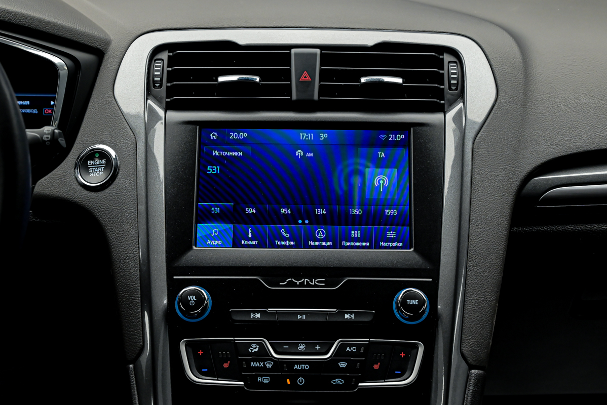 Ford Mondeo 2022 10/13