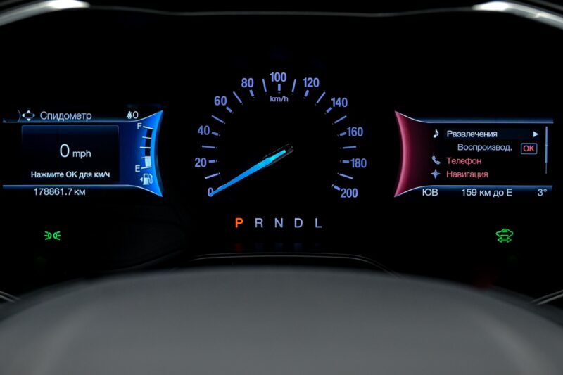 Ford Mondeo 2022 8/13