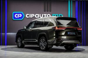 Lexus LX Series 500d2022 2/15