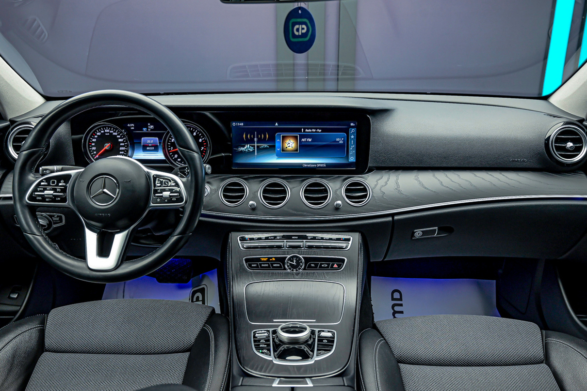 Mercedes-Benz E-Class 2018 5/16