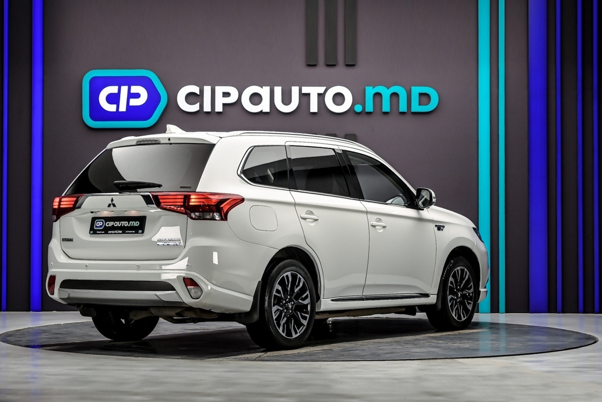 Mitsubishi Outlander 2017 3/14