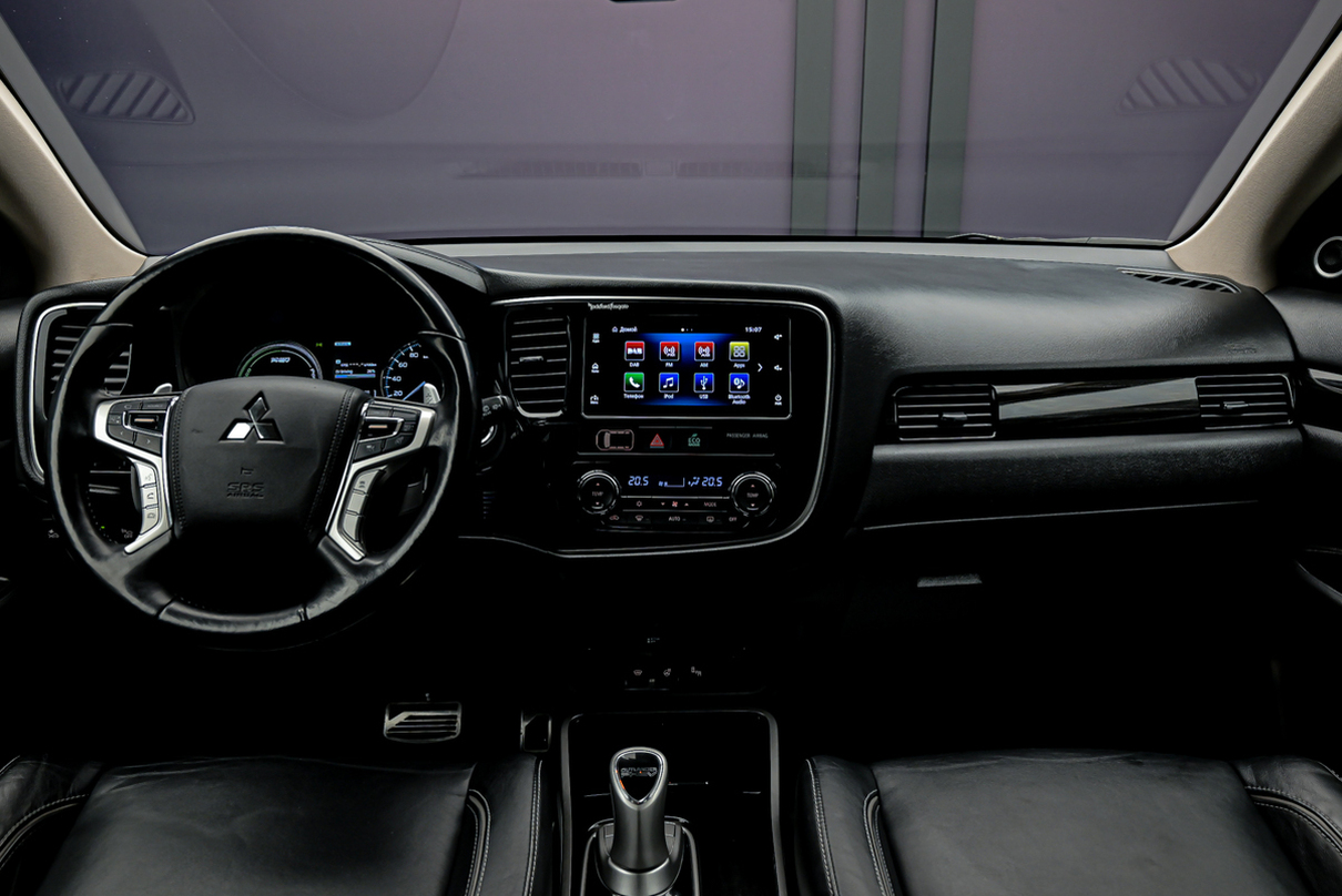 Mitsubishi Outlander 2017 5/14