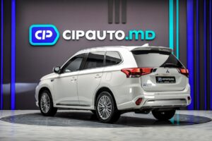 Mitsubishi Outlander 2020 2/13