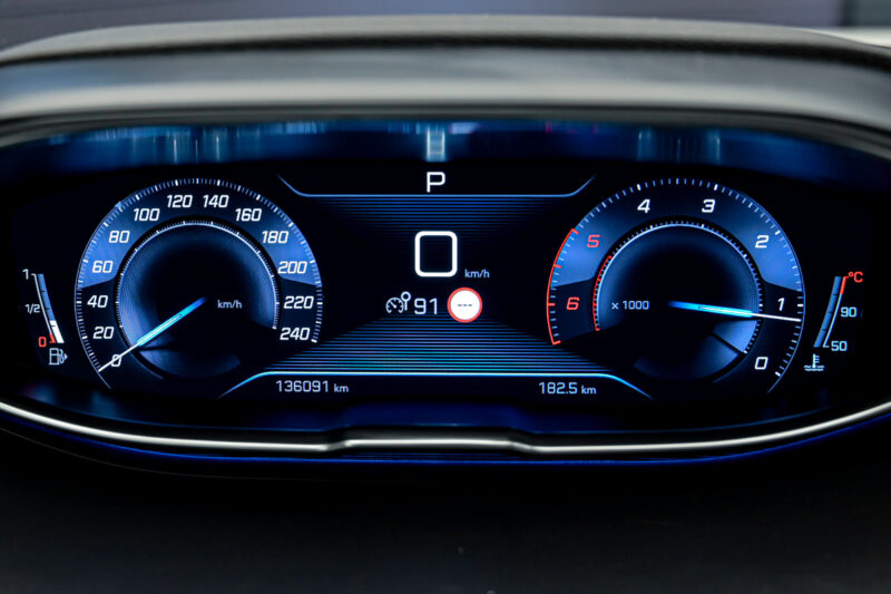 Peugeot 3008 2019 8/14