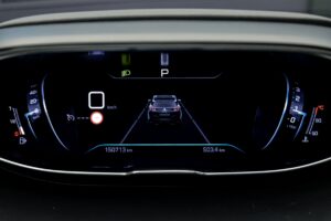 Peugeot 3008 2021 8/13