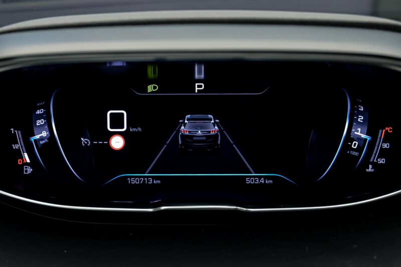 Peugeot 3008 2021 8/13