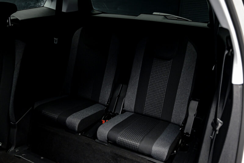 Peugeot 5008 2018 8/14