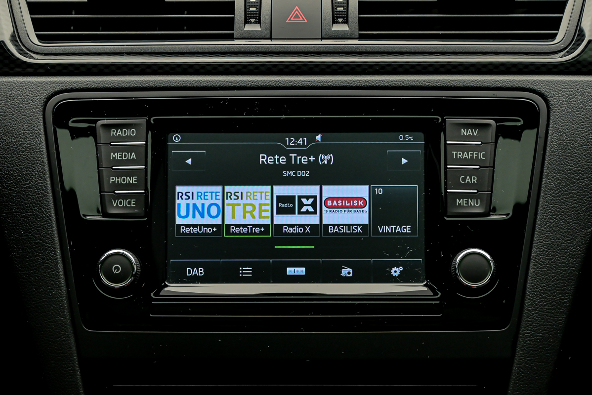 Skoda Rapid 2015 10/12