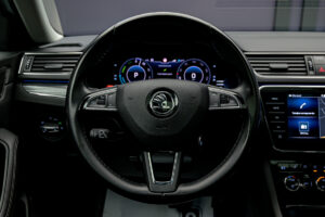 Skoda Superb iV2020 9/15