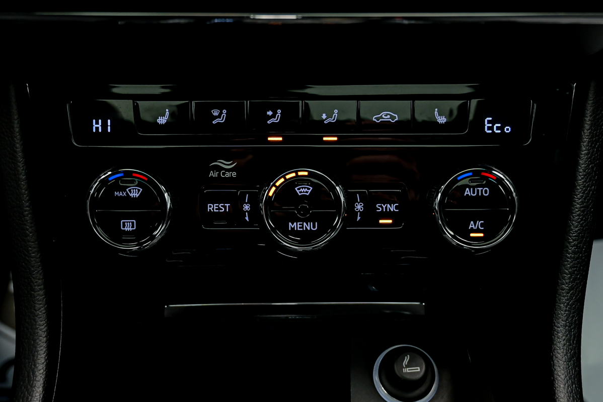 Skoda Superb iV2020 11/15