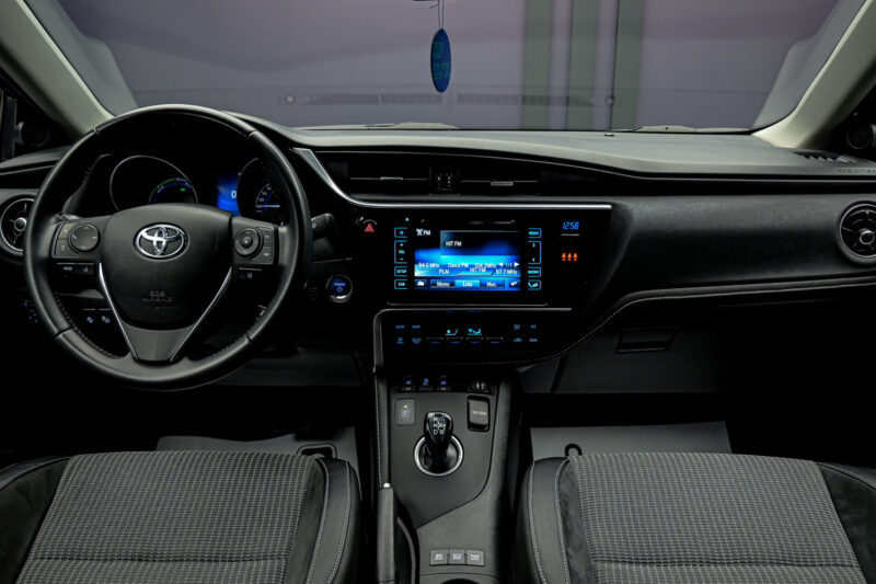 Toyota Auris 2015 5/13