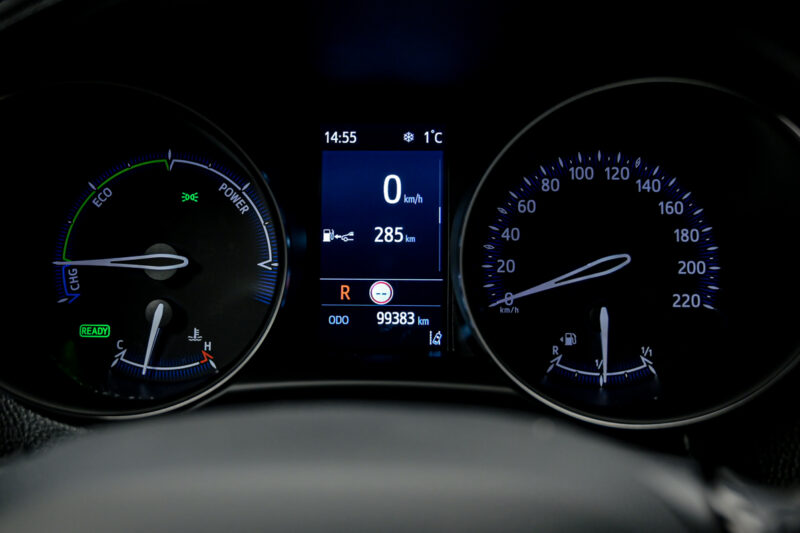 Toyota C-HR 2021 8/13