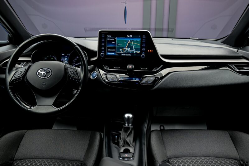 Toyota C-HR 2021 5/13