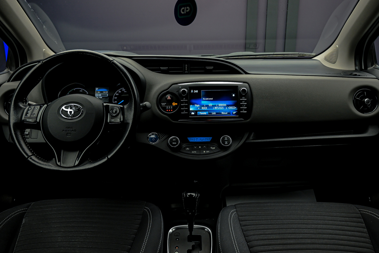 Toyota Yaris 2020 5/12