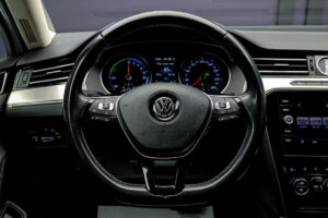 Volkswagen Passat GTE2017 9/13