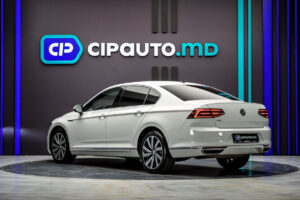 Volkswagen Passat GTE2017 2/13