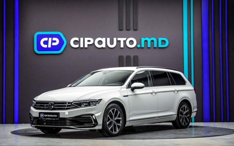 Volkswagen Passat 2021 - 201 000 km - Plug-in Hybrid - Automată