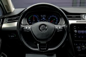 Volkswagen Passat GTE2017 9/13