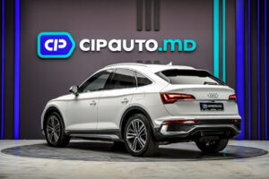 Audi Q5 55 TFSIe2021 2/16
