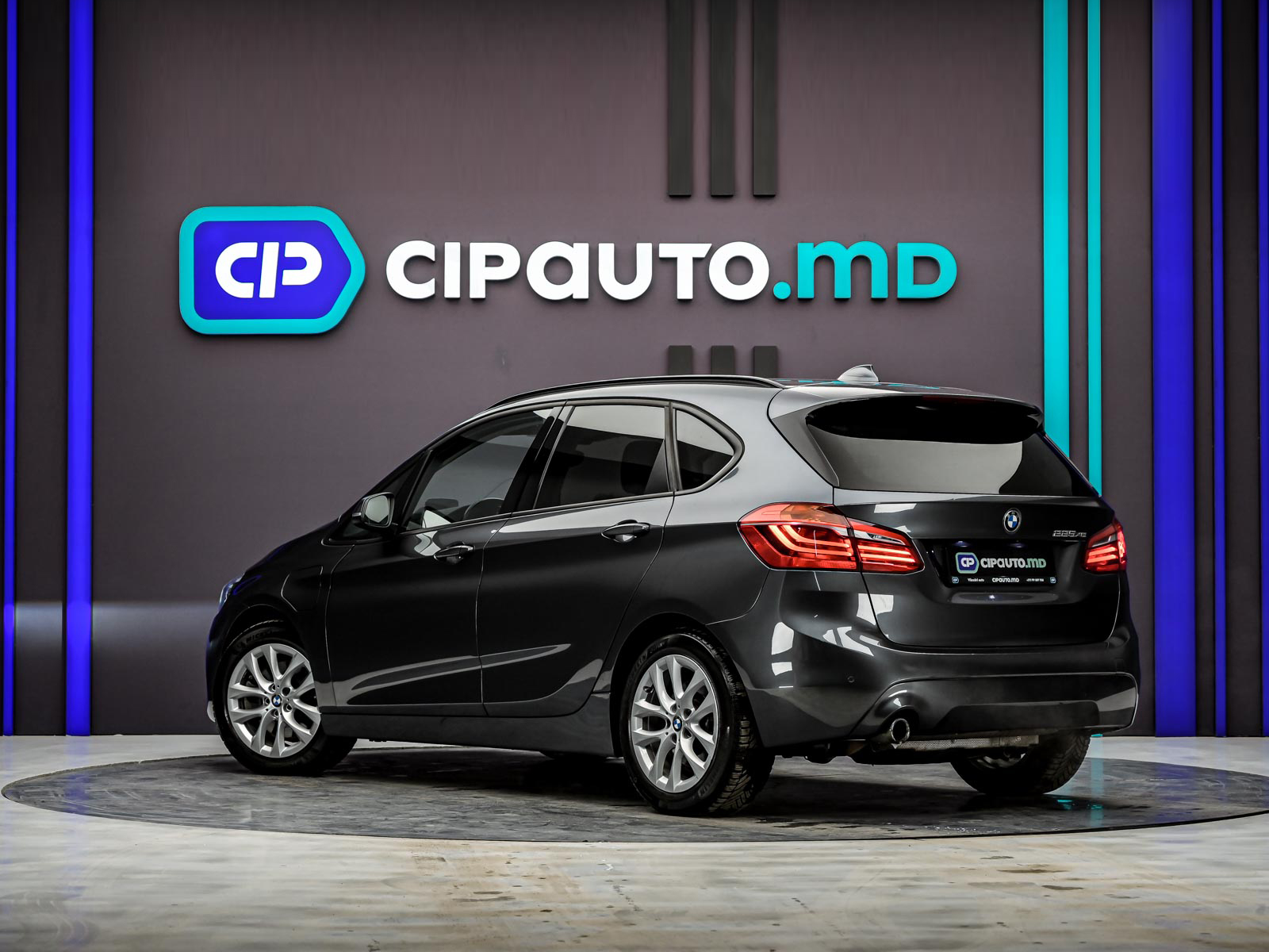 BMW 2 Series Active Tourer 2020 2/15