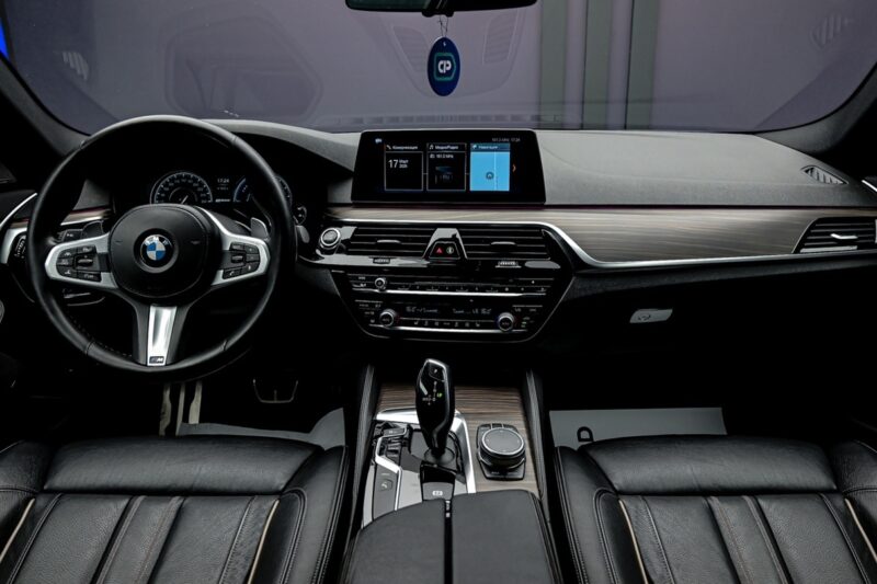 BMW 5 Series 530e2018 5/16