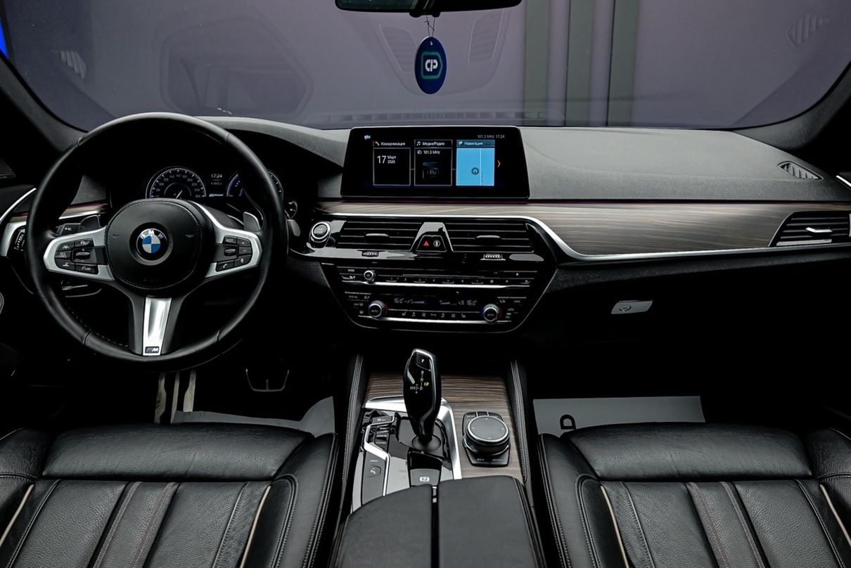 BMW 5 Series 530e2018 5/16