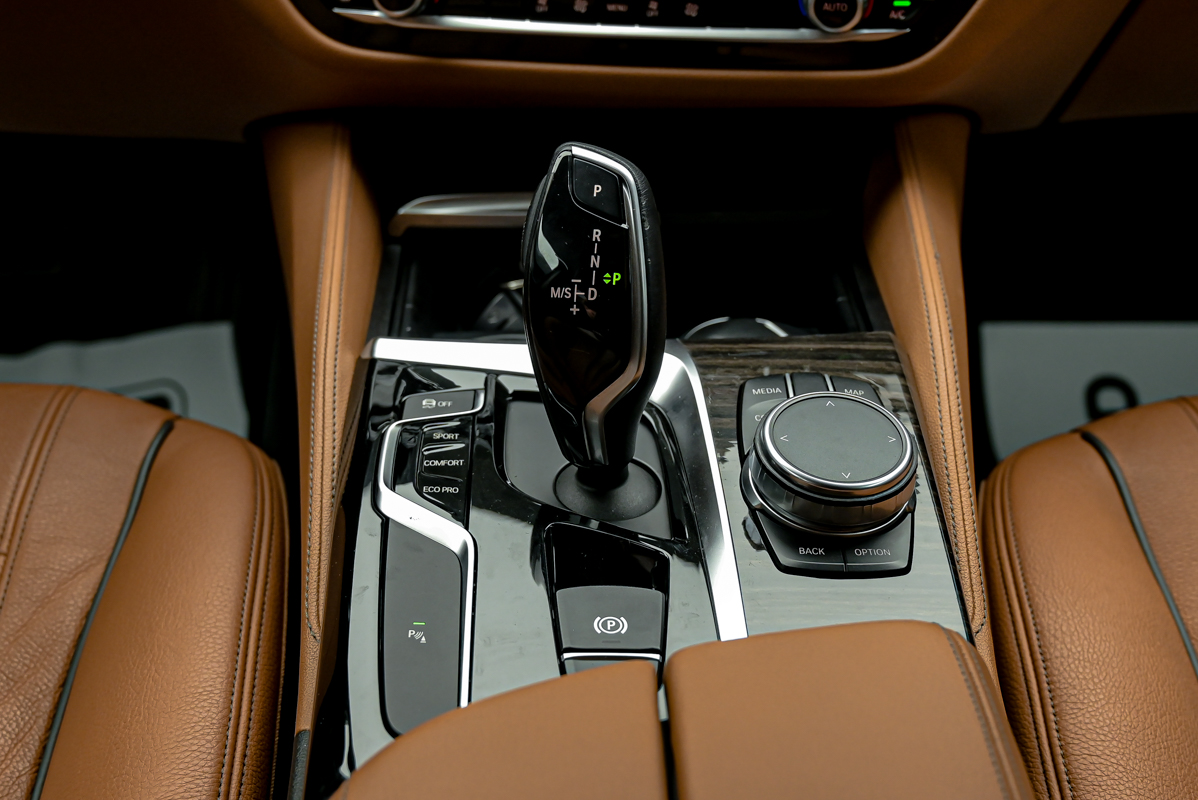 BMW 5 Series 525d2018 11/14