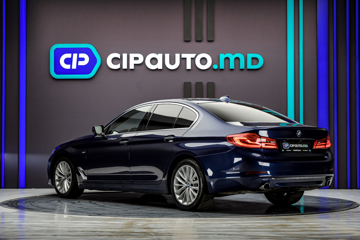 BMW 5 Series 525d2018 2/14