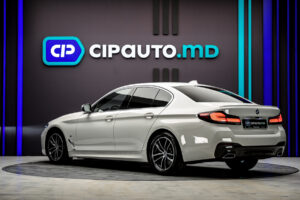 BMW 5 Series 520d2021 2/14