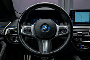 BMW 5 Series 530e2022 9/15