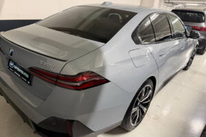 BMW 5 Series 520d2025 3/10