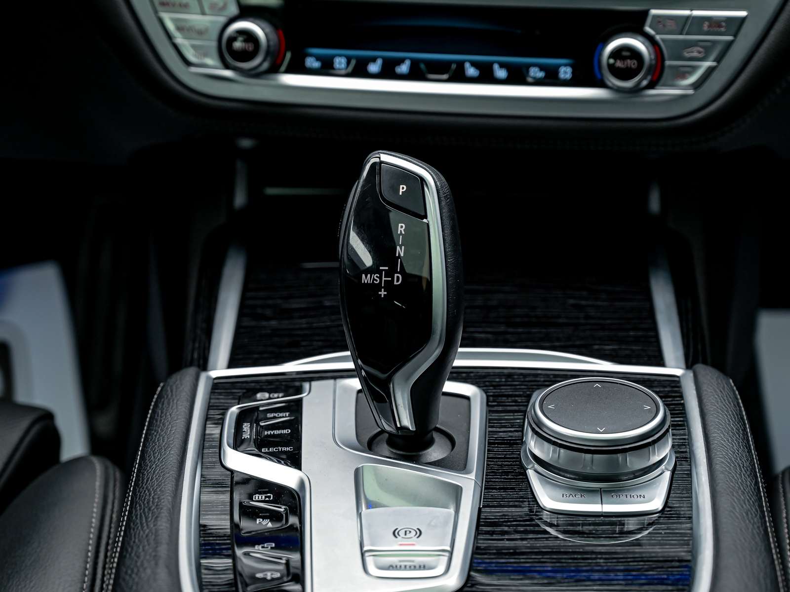 BMW 7 series 2020 12/17