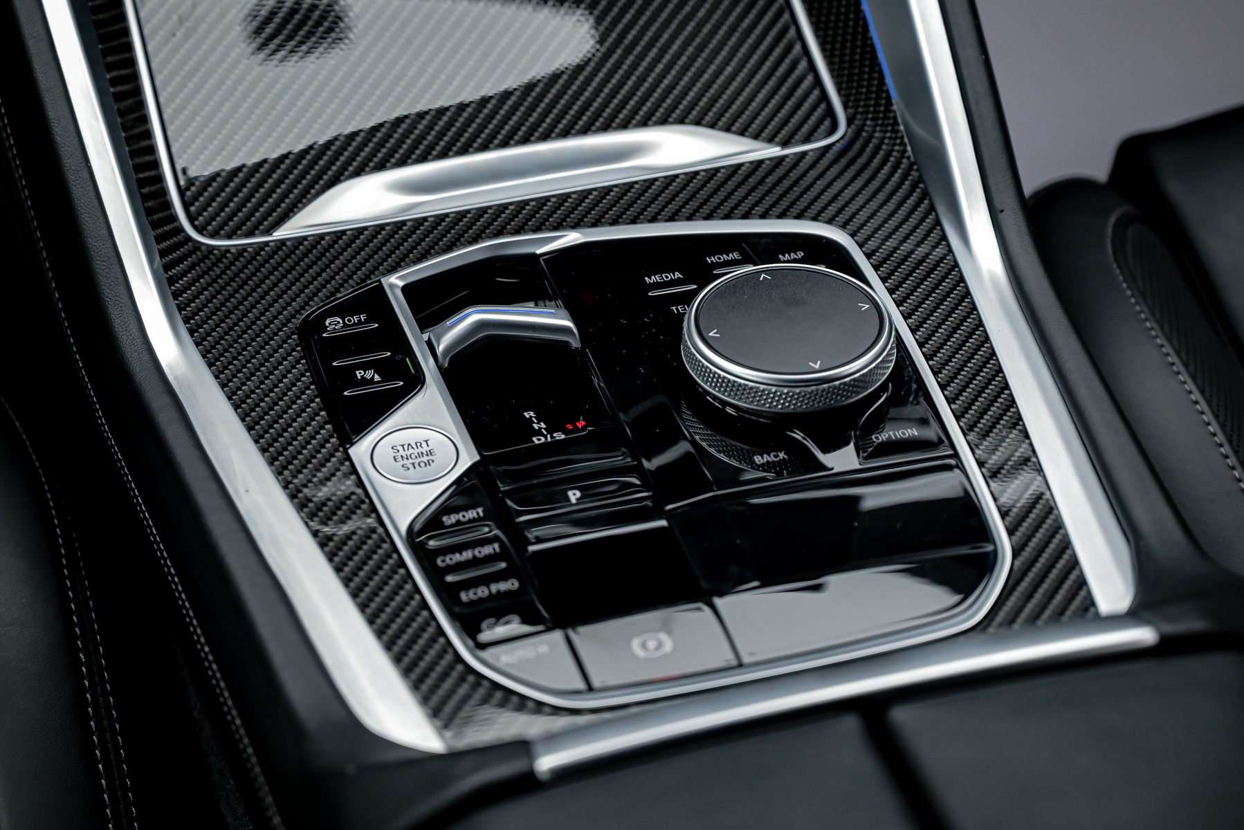 BMW X6 40i2023 12/17