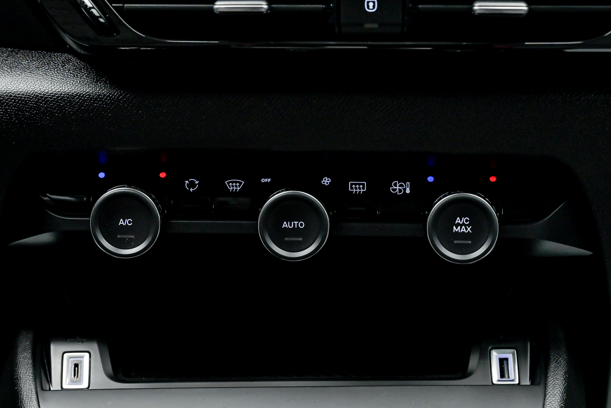 Citroen C4 X 2023 11/13