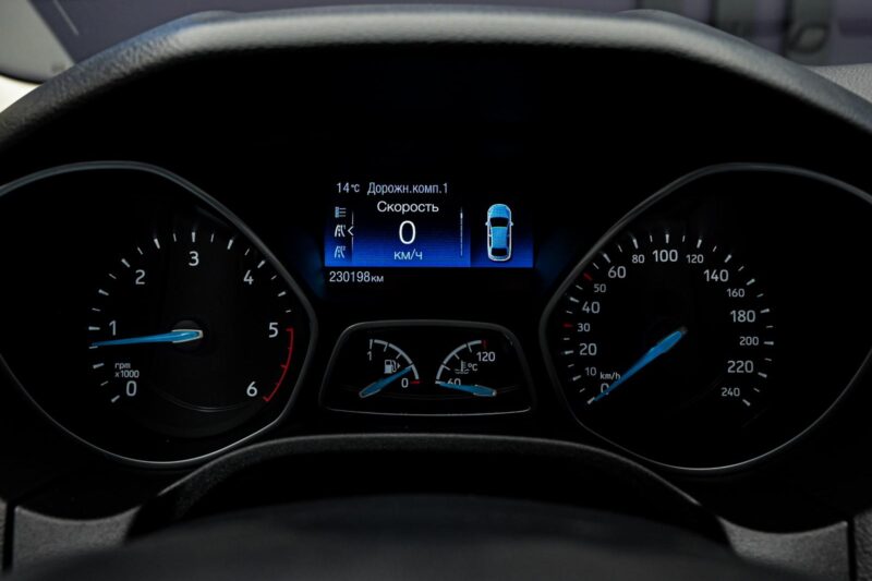 Ford Focus 2016 8/12