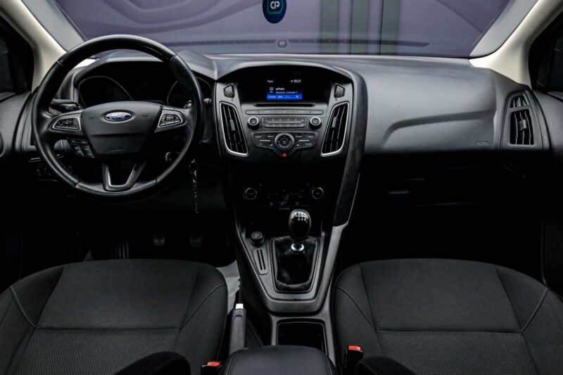 Ford Focus 2016 5/12