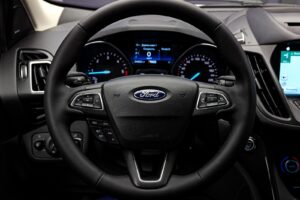 Ford Kuga 2017 9/13