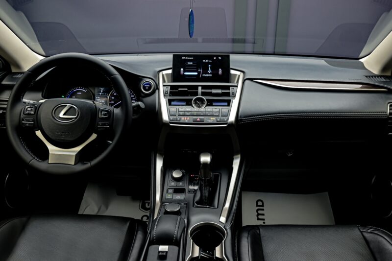 Lexus NX 300h2016 5/14