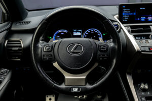 Lexus NX 300h2021 9/14